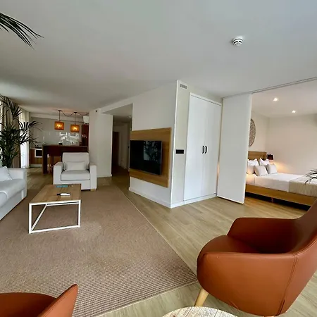 Emblematico Hi サンタクルスデテネリフェ