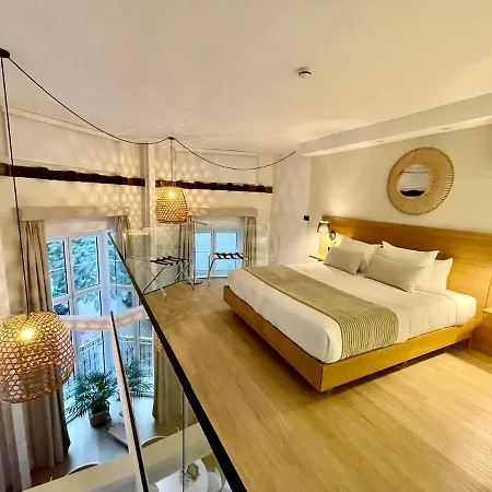 Emblematico Hi Hotell 3*