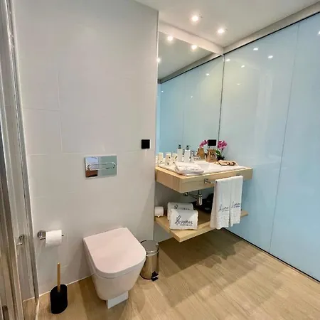 Hotell Emblematico Hi 3*