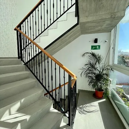 Emblematico Hi Hotell 3*