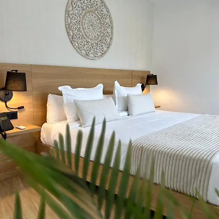 Hotell Emblematico Hi 3*