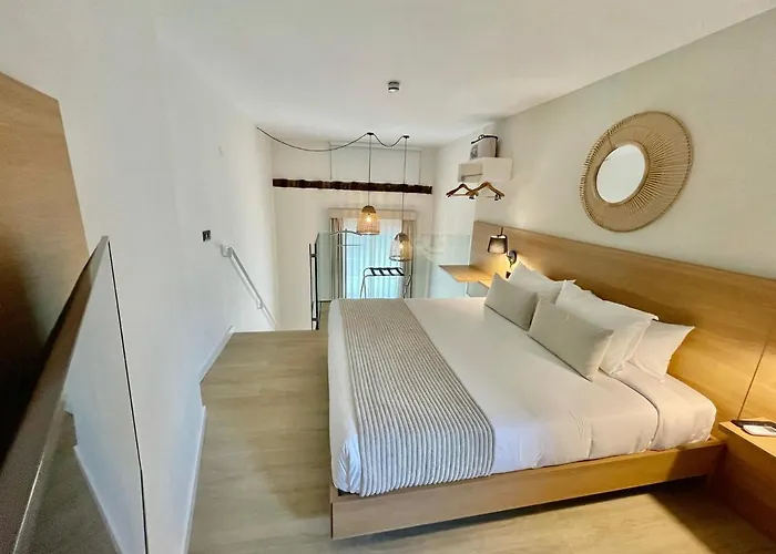 Emblematico Hi Hotell