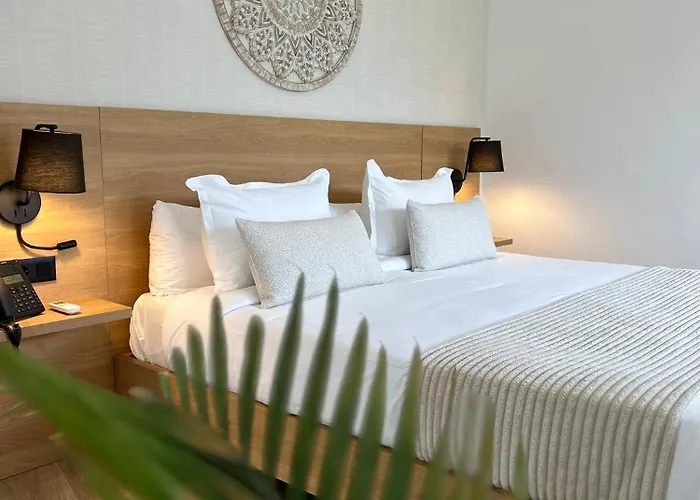 Hotell Emblematico Hi 3*