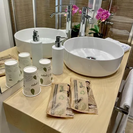 Emblematico Hi Hotel