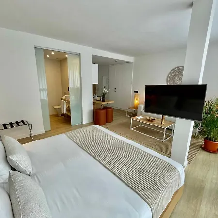 Emblemático Hi Hotel 3*